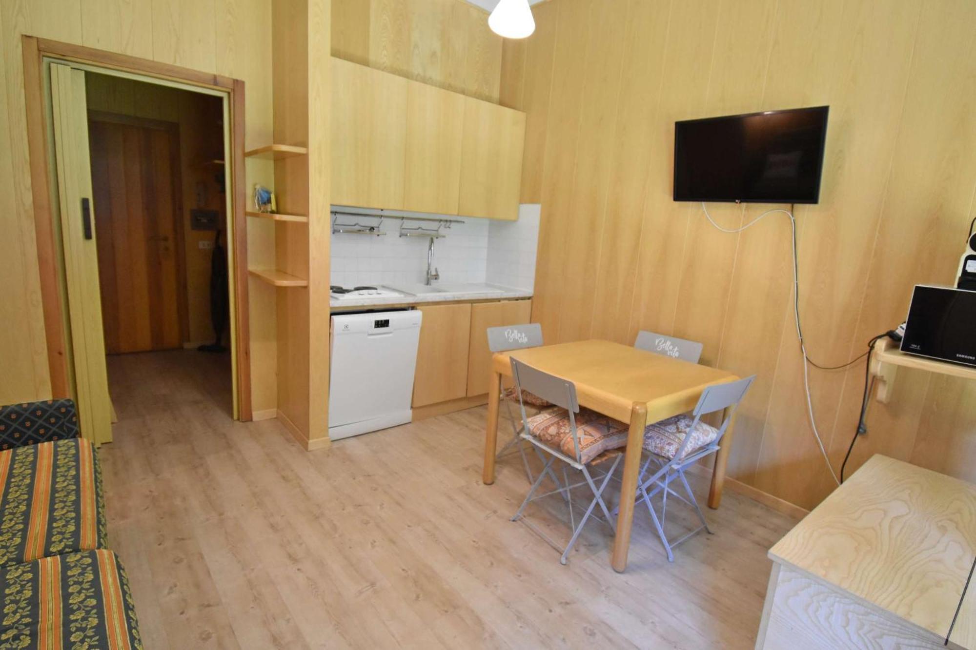 Residenza Silvana Мадона ди Кампильо Екстериор снимка