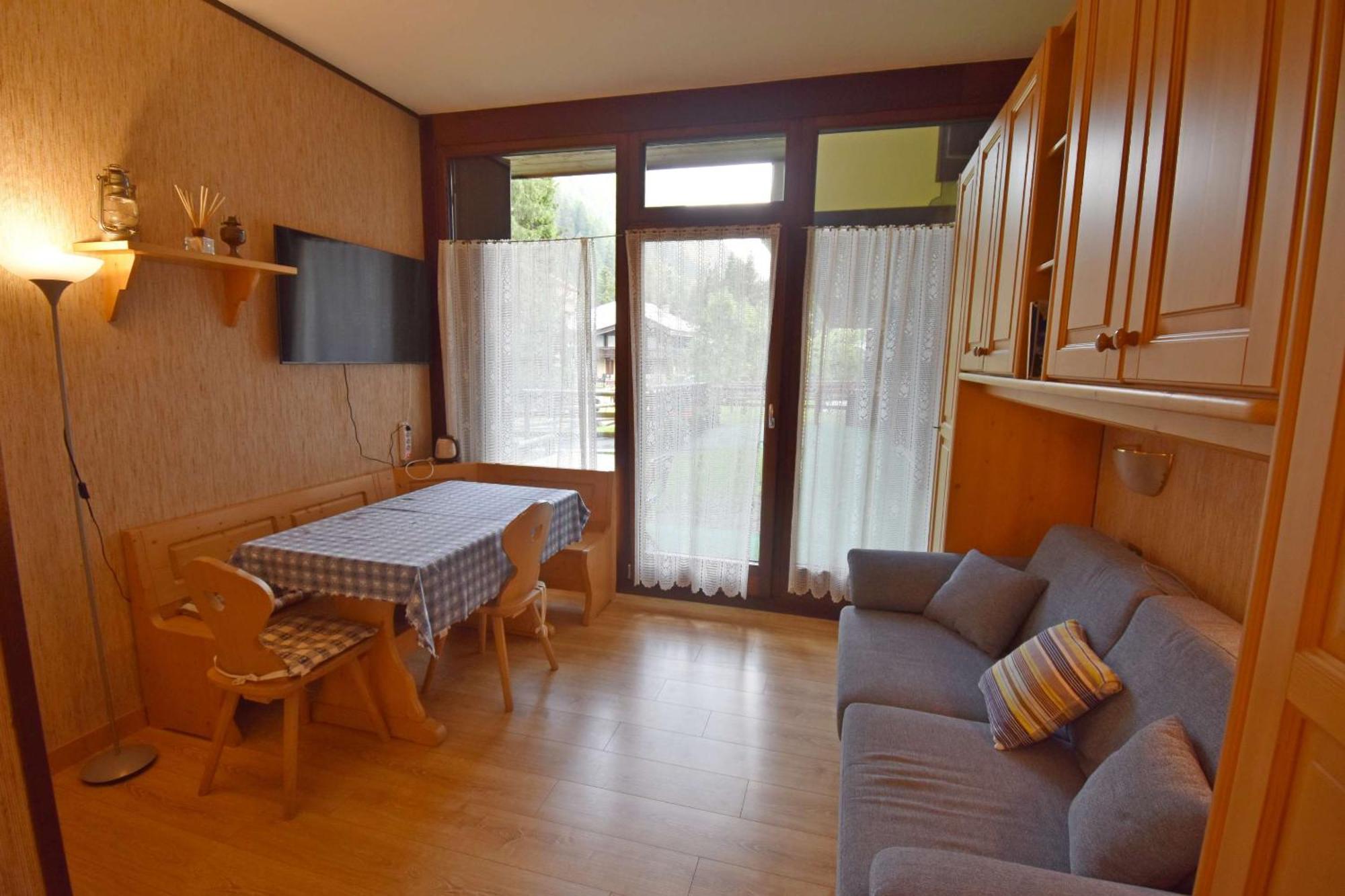 Residenza Silvana Мадона ди Кампильо Екстериор снимка